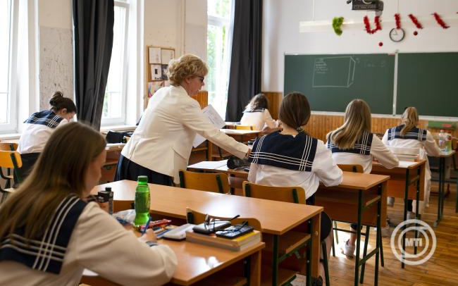 OH: február 19-ig lehet jelentkezni a középiskolákba